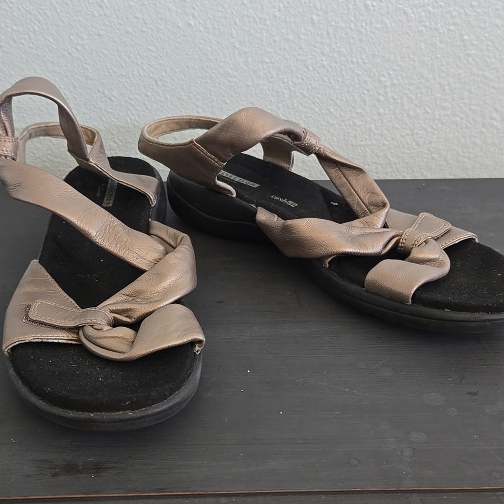 Clark's Pewter Saylie Moon Sandals Size 9.5